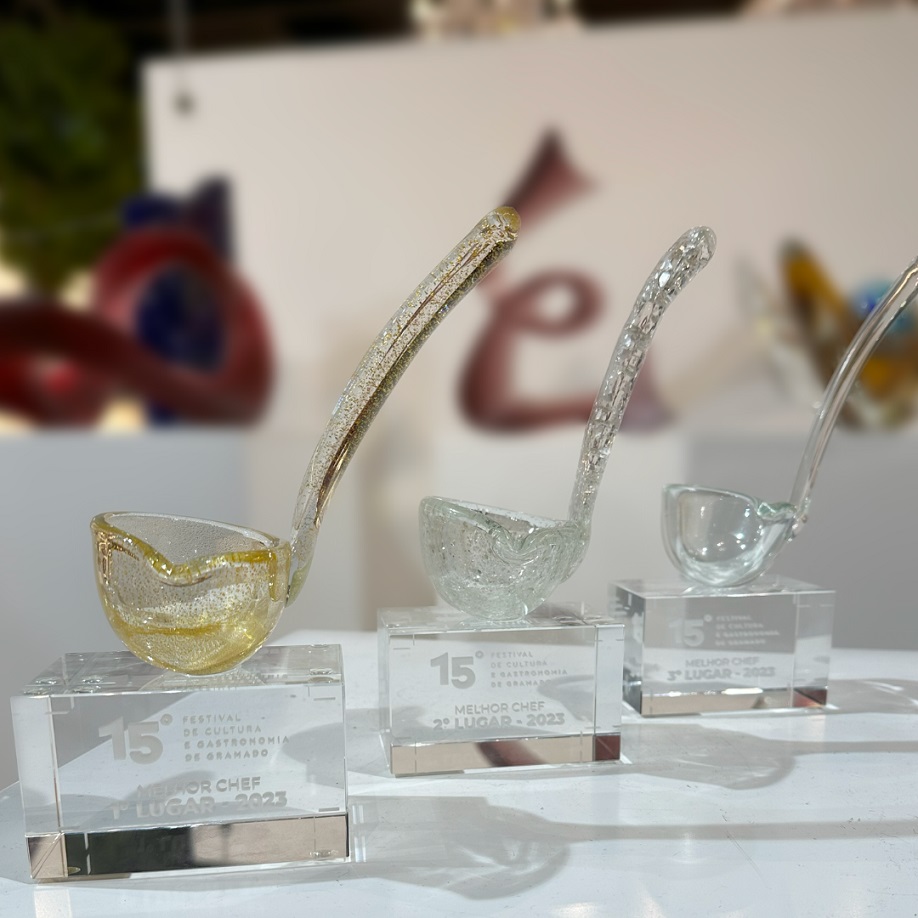 Troféu Concha de Cristal é entregue ao vencedor do Concurso Melhor Chef do Festival de Cultura e Gastronomia de Gramado